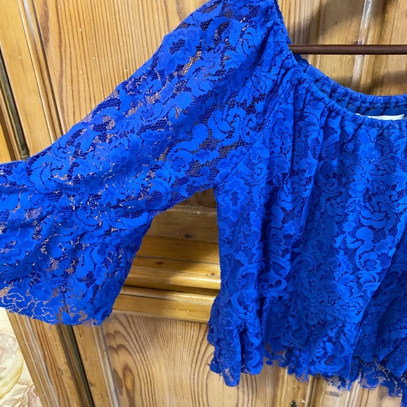 CHELSEA Lace Ladies Top. Size S. - Picture 2 of 5